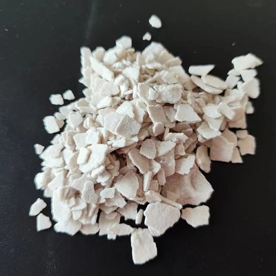 Il bianco di Calcium Chloride Dihydrate dell'agente della colata della neve si sfalda min di 74%